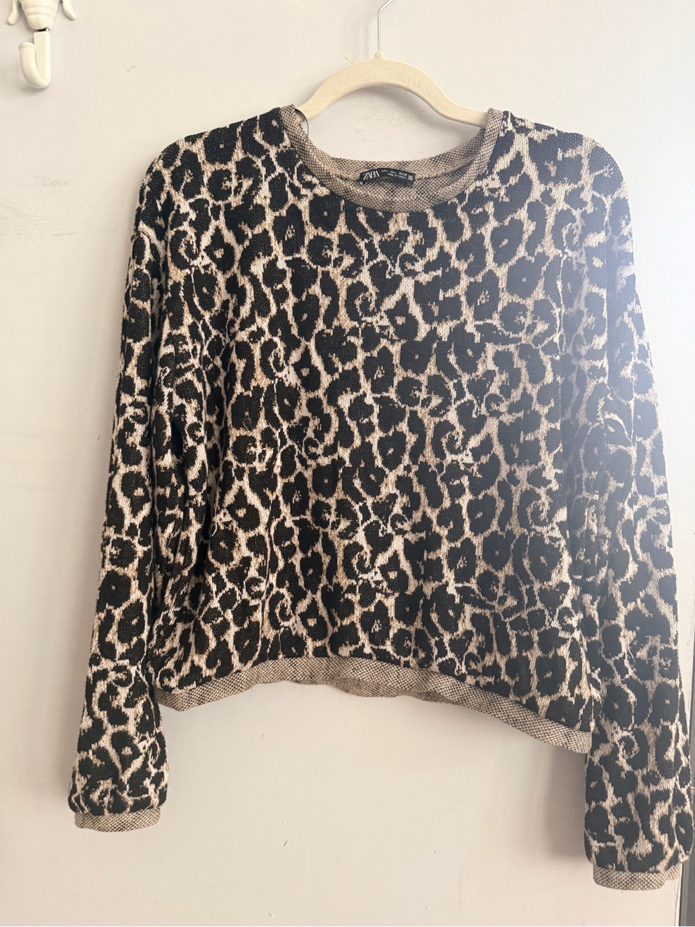 Zara Leopard Print Crewneck Sweater - Black & Tan